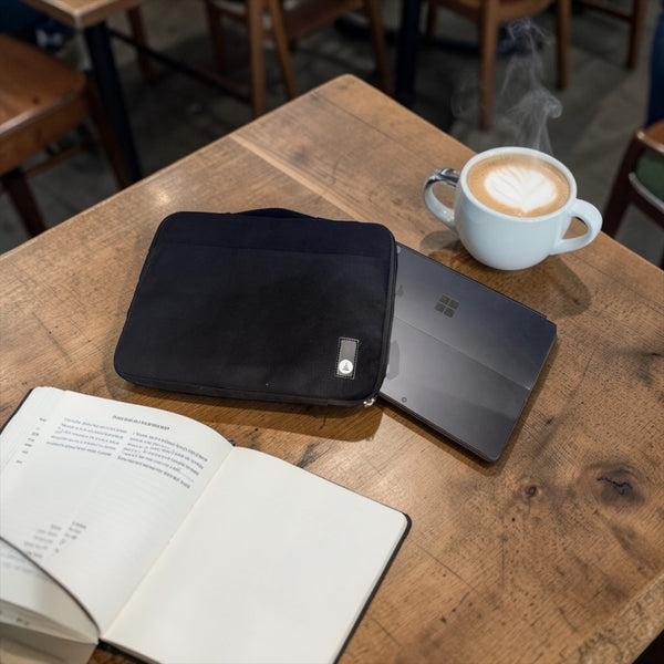 Compact Laptop Sleeve Bag - Minimal Travel Laptop Case
